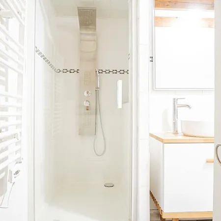 Triplex Cathedrale Parking Gratuit Apartment