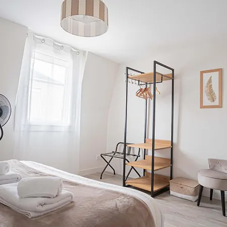 Triplex Cathedrale Parking Gratuit Apartment Reims