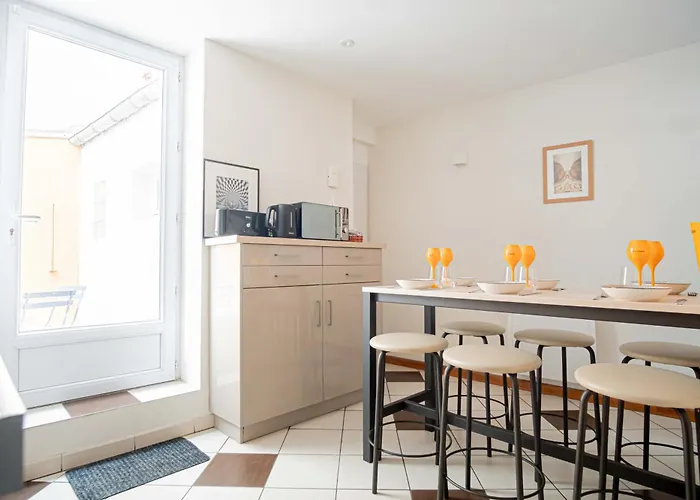 Triplex Cathedrale Parking Gratuit Reims